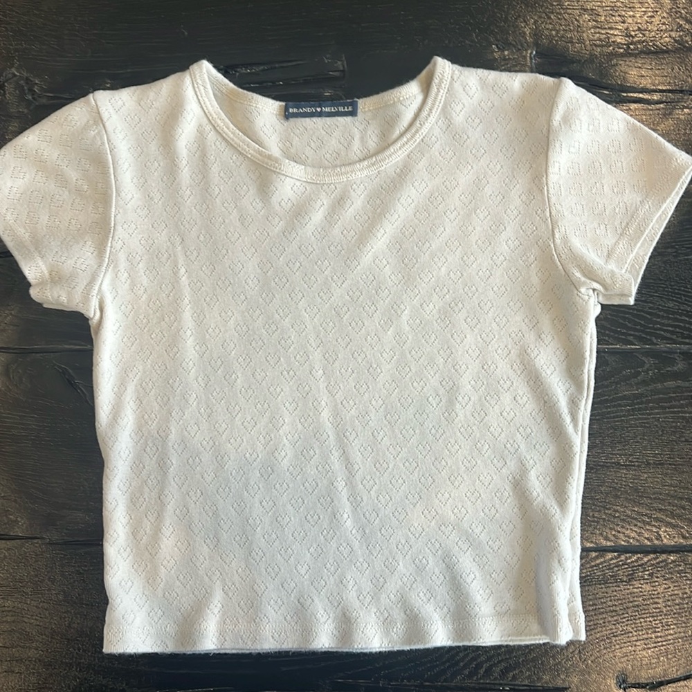 Brandy Melville tiny hearts cropped cream shirt